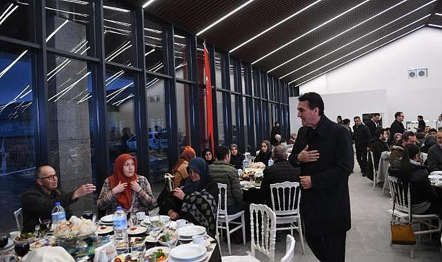 Başkan Dündar, şehit aileleri onuruna iftar verdi