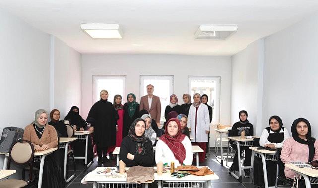 Başkan Taban Huzur Mahallesi İnesmek Kurs Merkezini Ziyaret Etti