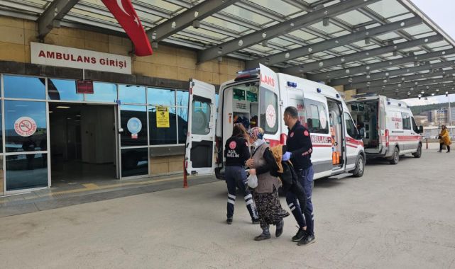 Çorum'da devrilen otomobildeki 4 kişi yaralandı