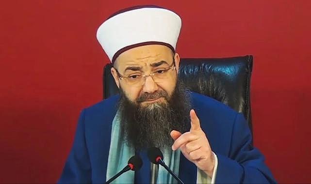 Cübbeli Ahmet'ten tartışma yaratacak çıkış: Yeniden Refah ve Saadet'e oy vermek caiz değil