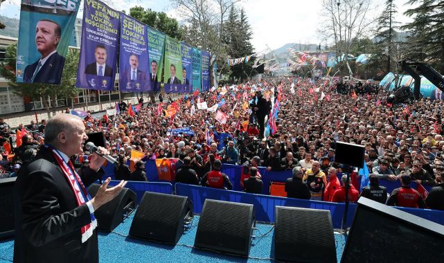 Cumhurbaşkanı ve AK Parti Genel Başkanı Recep Tayyip Erdoğan, partisinin Tokat Hüseyin Akbaş Spor Salonu önünde düzenlediği mitingde konuştu.