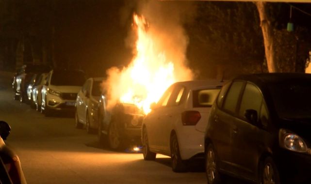 Elektrikli otomobillerdeki yangına suyla müdahale etmeyin uyarısı