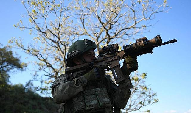 Irak'ın kuzeyinde 12 terörist etkisiz hale getirildi