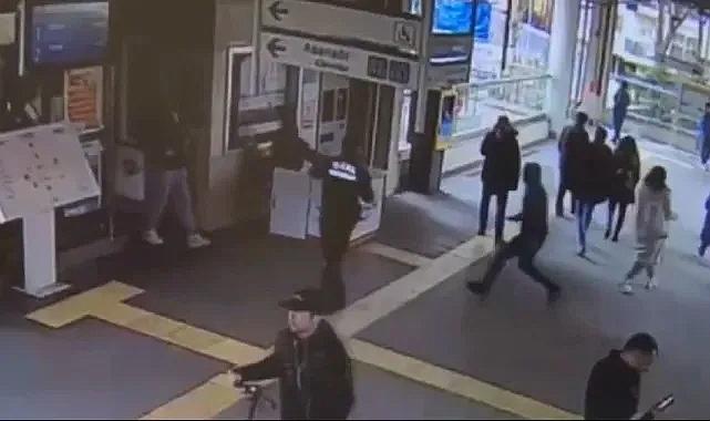 İstanbul'da Marmaray istasyonunda kadın güvenliğe bıçaklı saldırı!