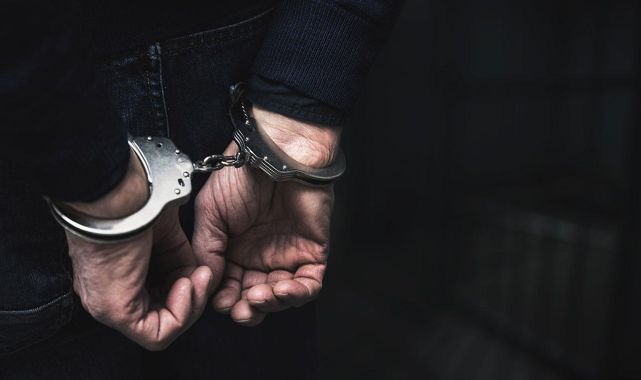 İzmir merkezli terör operasyonunda 18 kişi gözaltına alındı