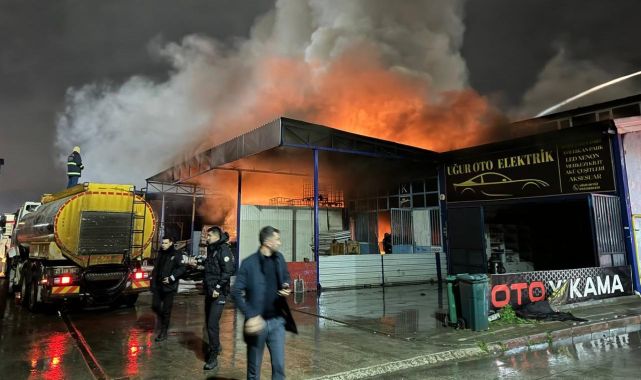 Kocaeli'de sanayi sitesinde çıkan yangın kontrol altına alındı