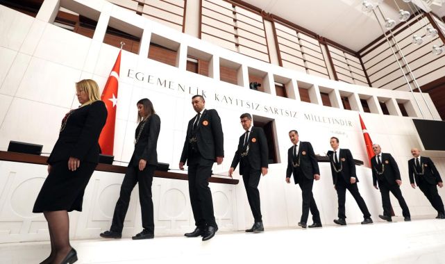 Meclis'in sadık şahitleri: Kavaslar