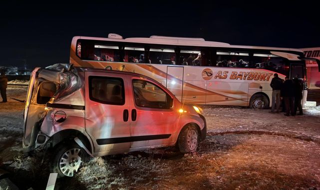 Nevşehir'de 14 aracın karıştığı zincirleme trafik kazası: 7 yaralı