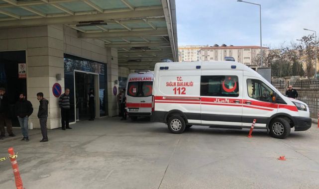 Siirtte öğrencileri taşıyan minibüs devrildi: 7 yaralı