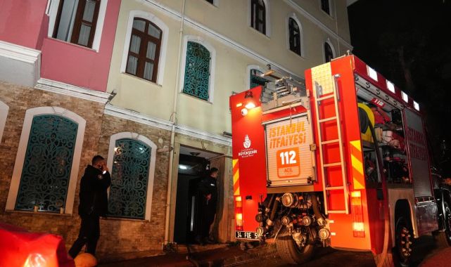 Beyoğlu'nda otelde çıkan yangın söndürüldü