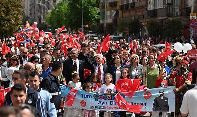 Bursa’da 23 Nisan coşkusu kentin dört bir yanını sardı