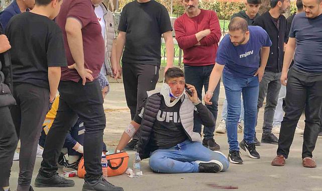Bursa'da iki motosiklet kafa kafaya çarpıştı: 1'i ağır 2 yaralı