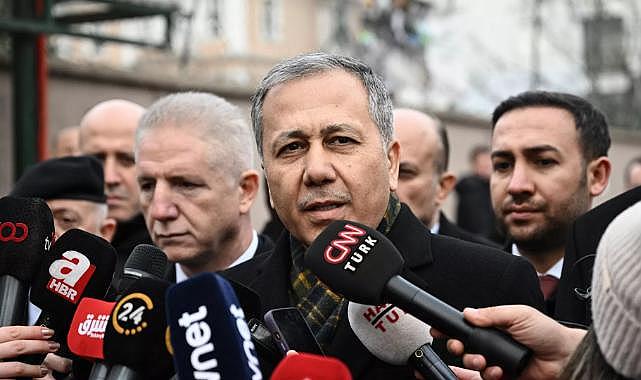 Diyarbakır Sur Belediyesi'nde Atatürk ve Erdoğan fotoğraflarına hakaret eden kişi gözaltına alındı