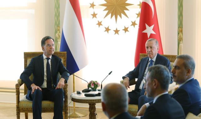 Hollanda Başbakanı: NATO'nun güney kanadının Türkiye'nin liderliğine ihtiyacı var