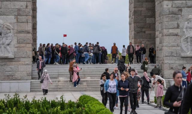Mehmetçik'in destanlaştığı topraklara ziyaretçi akını