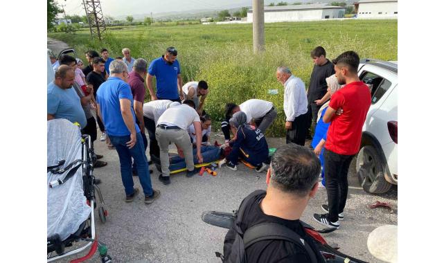 Osmaniye'de otomobil ile motosiklet çarpıştı: 3 yaralı