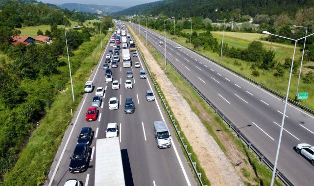 Anadolu Otoyolu'nun Düzce kesiminde ulaşım tek şeritten sağlanacak