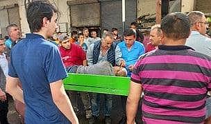 Antalya'da bir adama araç çarptı: Yaralı tabutla hastaneye götürüldü