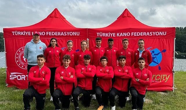 Bursa Büyükşehir Belediyesporlu kanocular Slovakya’dan 4 madalyayla döndü