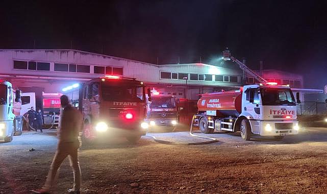 Bursa'da yedek parça fabrikasında yangın