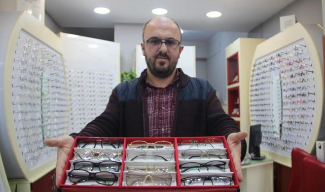 Erzurum'da askıda gözlük uygulaması başlatıldı
