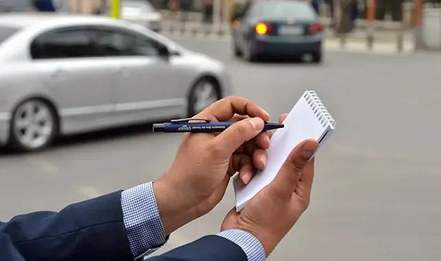 Fahri trafik müfettişliği yapan 2 ünlü isim yaş sınırına takıldı
