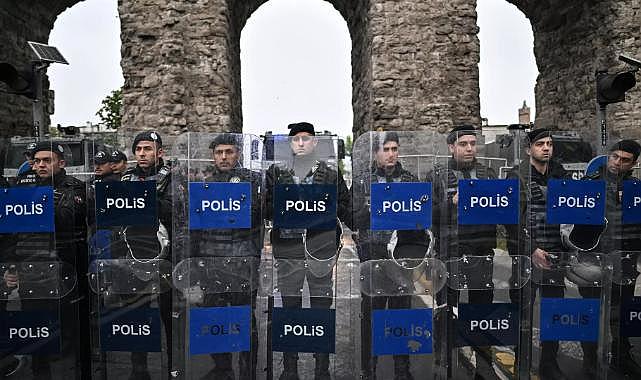 İçişleri Bakanı Yerlikaya'dan 1 Mayıs'ta görev yapan polislere teşekkür: 'Sizlerle iftihar ediyorum'