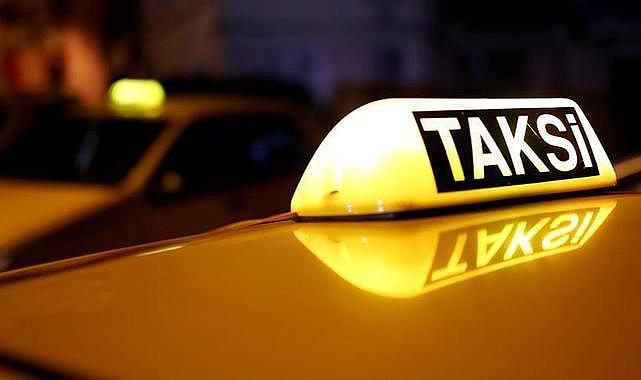 İstanbul'da kadın müşterileri darp eden taksici trafikten menedildi
