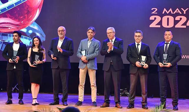 İzmir'de düzenlenen Uluslararası Turan Film Festivali ödül töreniyle sona erdi.