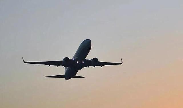 Japonya'da korku dolu anlar: İki yolcu uçağı çarpıştı