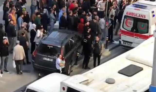 Küçükçekmece'de cip yayaların arasına daldı: 5 yaralı