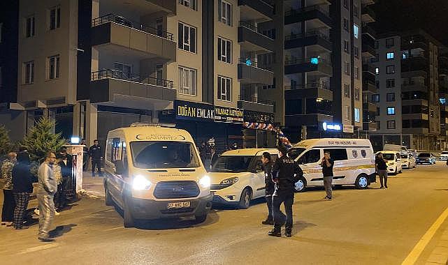 Tartıştığı eşini öldürdü, oğlunu ve damadını yaraladı