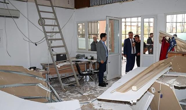 Yalova'da nikah dairesinin tavanı çöktü: 4 yaralı