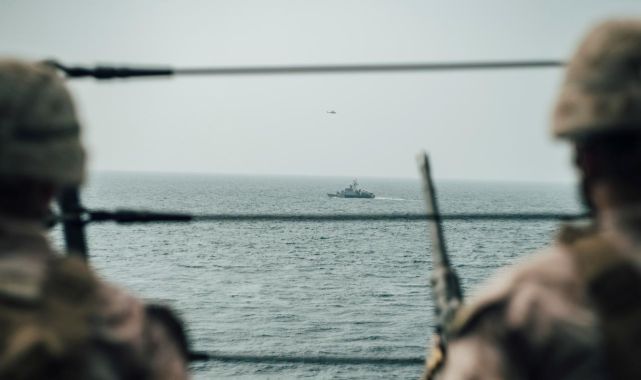 ABD, Küba'ya giden Rus deniz filosuna karşı bölgeye savaş gemileri ve uçak gönderdi