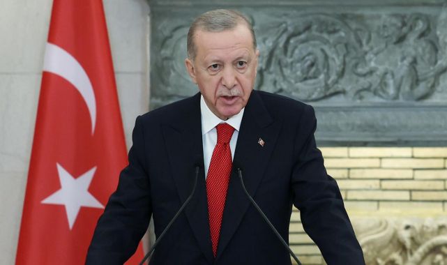 Cumhurbaşkanı Erdoğan, İspanya'da resmi törenle karşılandı