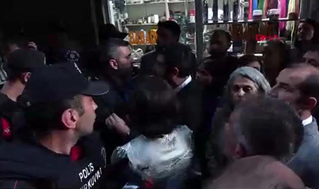 DEM Partililerden Hakkari Belediyesine kayyum kararına tepki! Milletvekilleri ve belediye başkanları kente akın etti