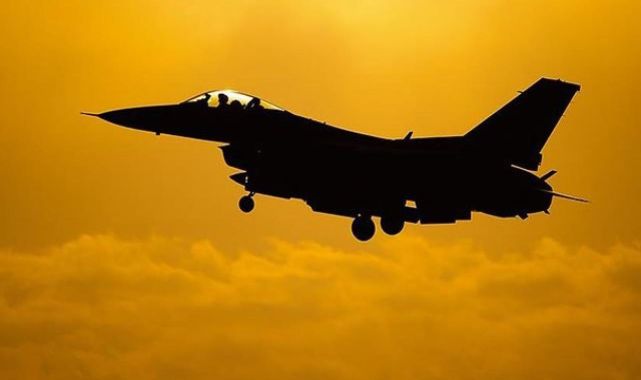 Hindistan'da Su30 MKI savaş uçağı düştü