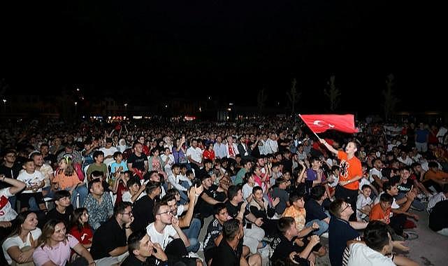 İnegöl’de son 16 coşkusu
