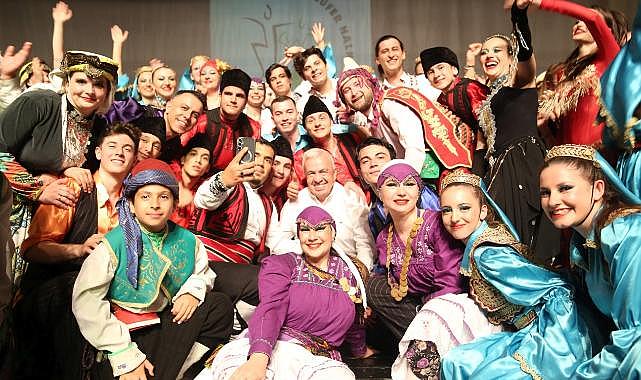 Nilüfer’in rengi ’Nirengi’ izleyicileri büyüledi