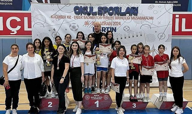 Osmangazili badmintonculardan Türkiye şampiyonluğu