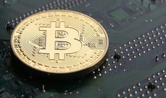 Bitcoin'in fiyatı 63 bin dolara yaklaştı