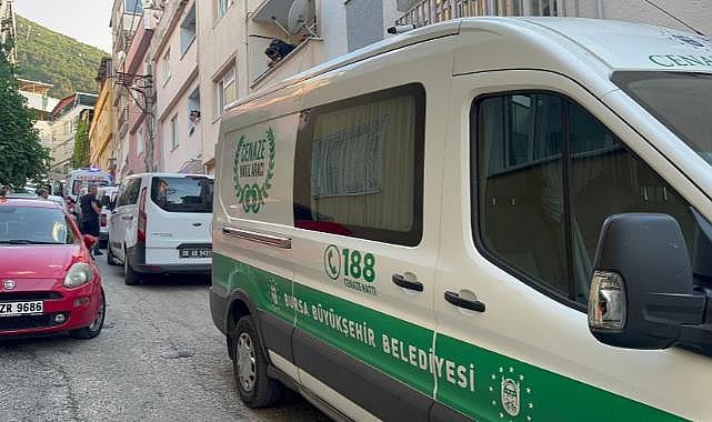 Bursa'da anten tamir ederken 5 katlı binanın çatısından düşüp öldü