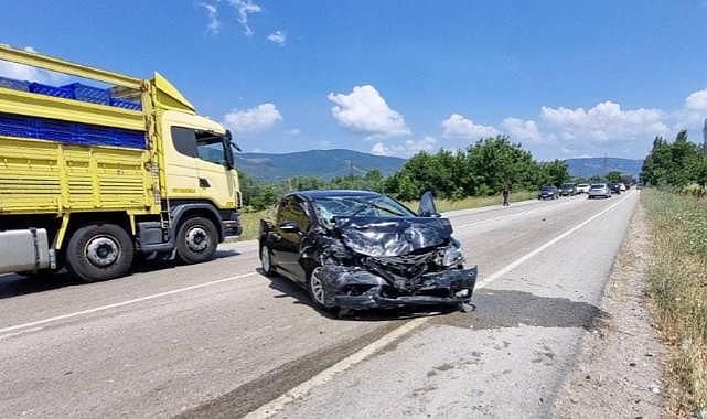 Bursa'da trafik kazası 3 yaralı