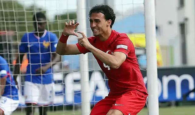 Bursaspor'dan ayrılan Yiğit Fidan'a devler talip oldu! Avrupa'dan da ilgi var...