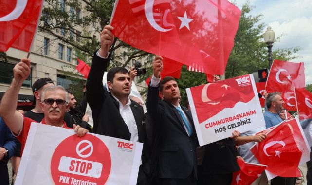 Cumhurbaşkanı Erdoğan'ı, ABD'de Türk vatandaşları karşıladı