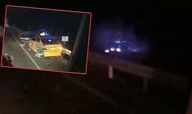 İki otomobile çarpan kamyon tren rayına düştü