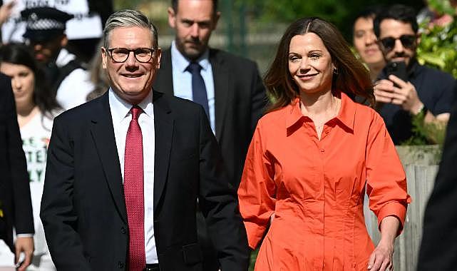 İngiltere'de 14 yıllık Muhafazakar Parti iktidarı bitti: Resmi olarak İşçi Partisi seçimi kazandı
