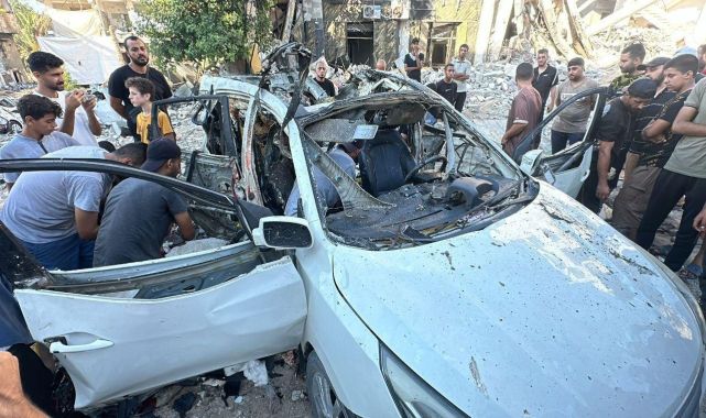 İsrail'in Gazze Şeridi'ne saldırısında Al Jazeera muhabir ve kameramanı öldü