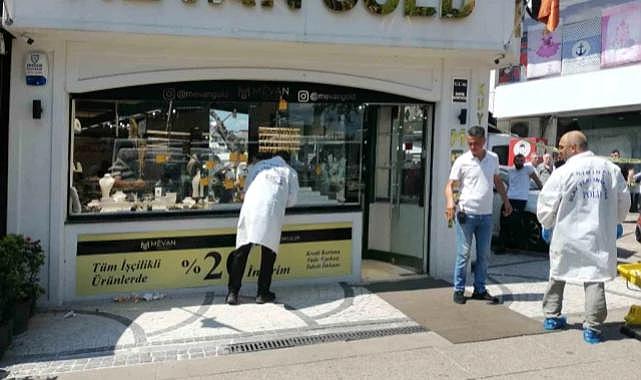 İstanbul'da kuyumcu soygunu! Dükkanı adeta kurşun yağmuruna tuttular