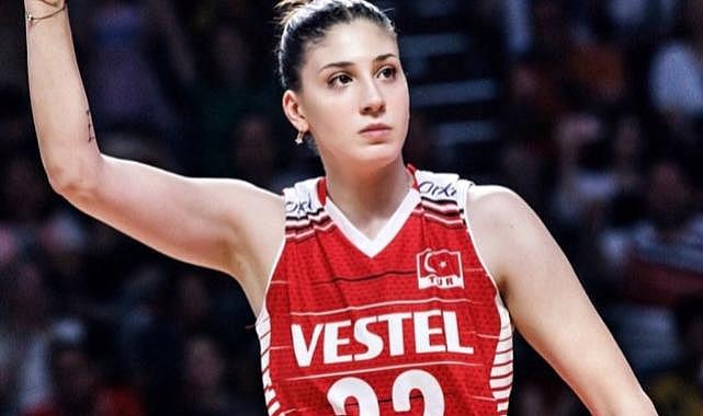 Tuğba Şenoğlu İvegin'in olimpiyat kadrosundan çıkarılması Filenin Sultanları'nı karıştırdı